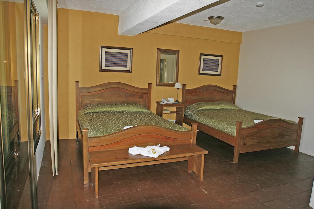 Hotel La Riviera De Atitlan Panajachel Cameră foto