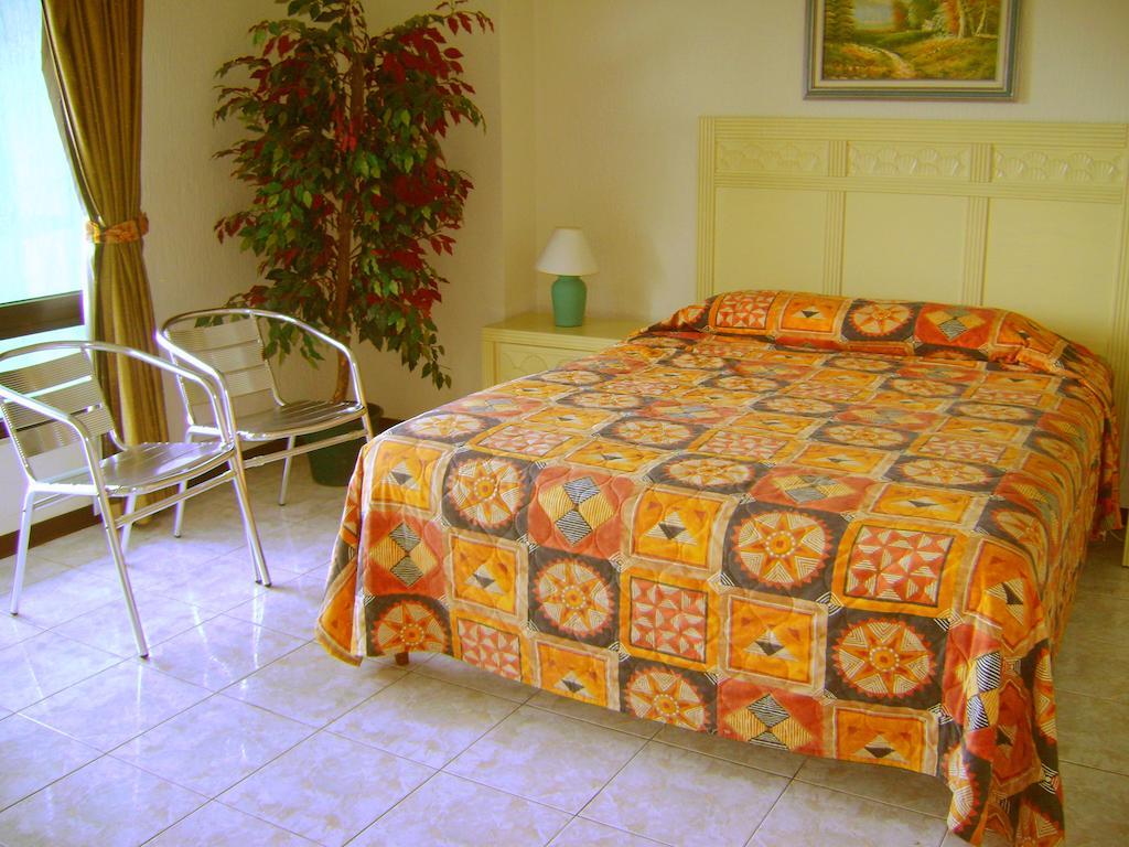 Hotel La Riviera De Atitlan Panajachel Cameră foto